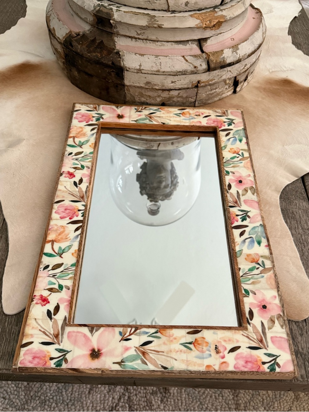 Gorgeous Floral Accent Wall Mirror in Brown and Green Pastel Colors